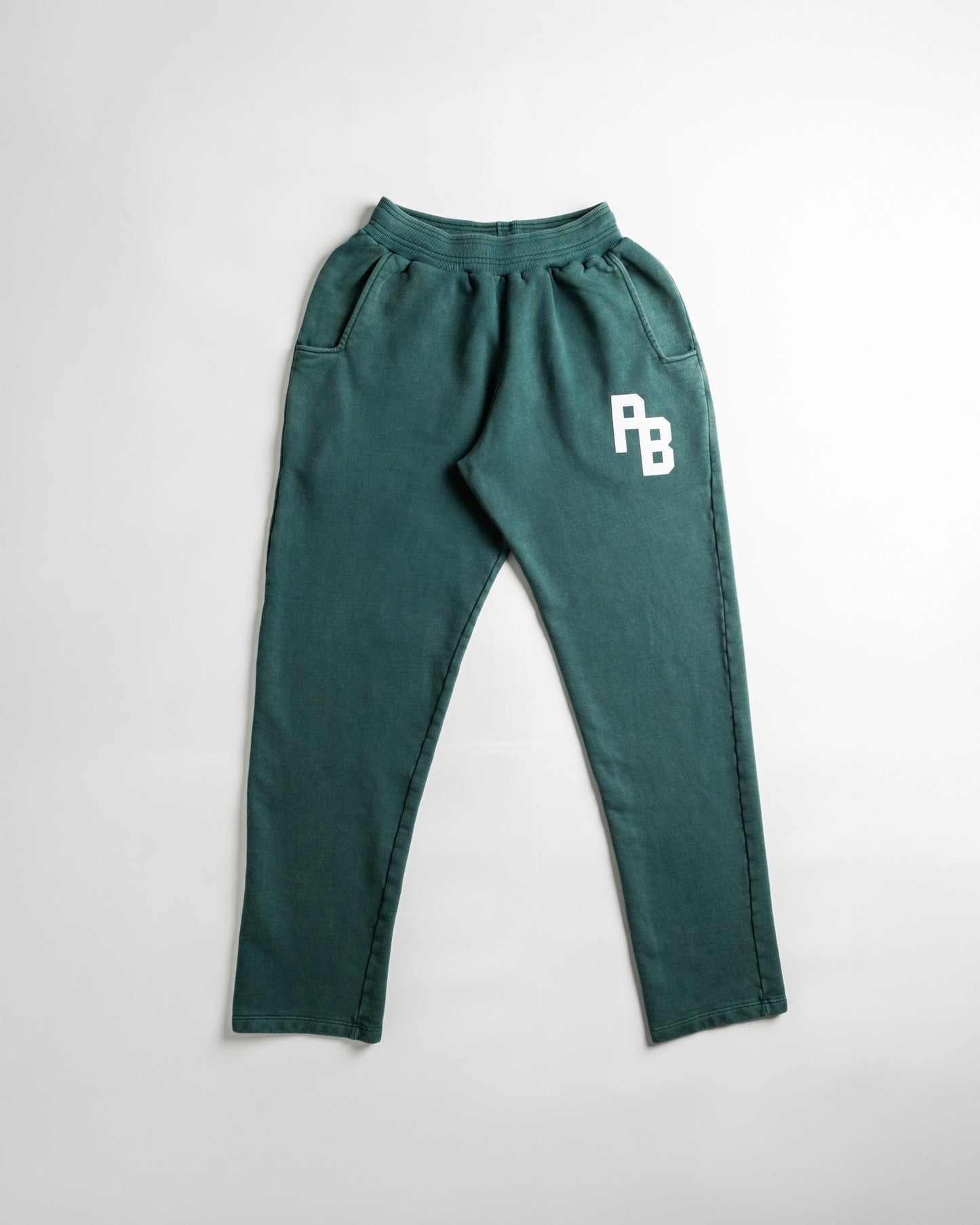 Tribes Basic Jogger - Pine green acid wash